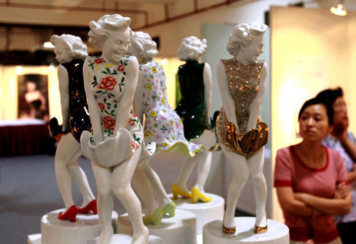 Art exhibit includes Chinese Marilyns