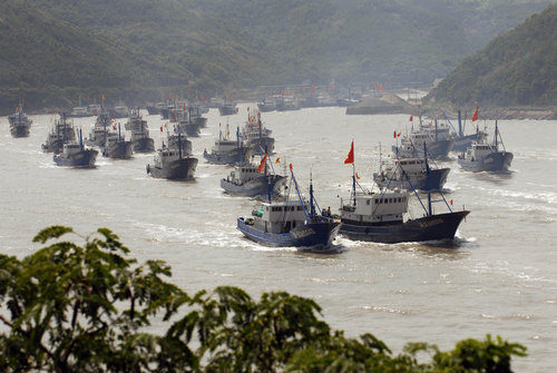 Fishing season restarts in East China Sea
