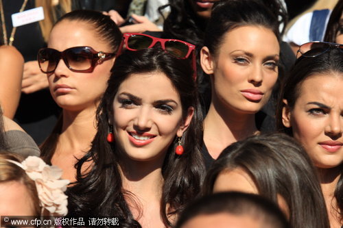 Miss World contestants experience Chinese culture
