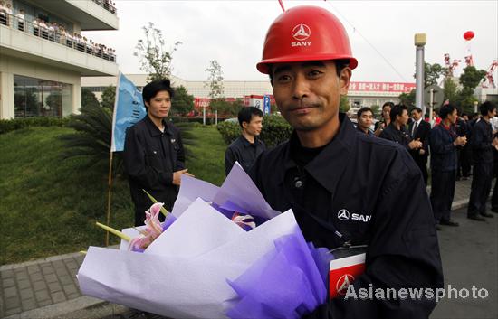 Chinese rescuer returns from Chile