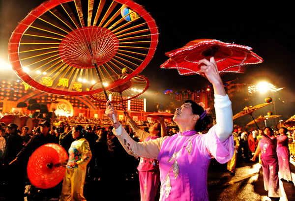 China revels in Lantern Festival