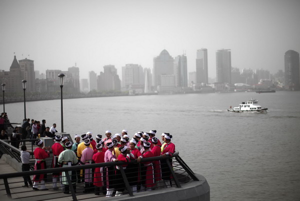 Sandstorm brought severe air pollution in Shanghai