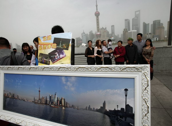 Sandstorm brought severe air pollution in Shanghai