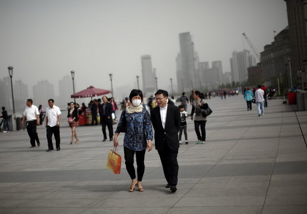 Sandstorm brought severe air pollution in Shanghai