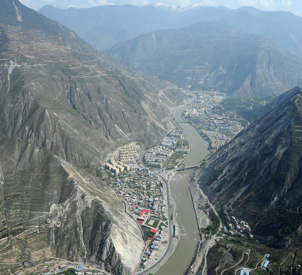 Post-quake reconstruction projects in SW China