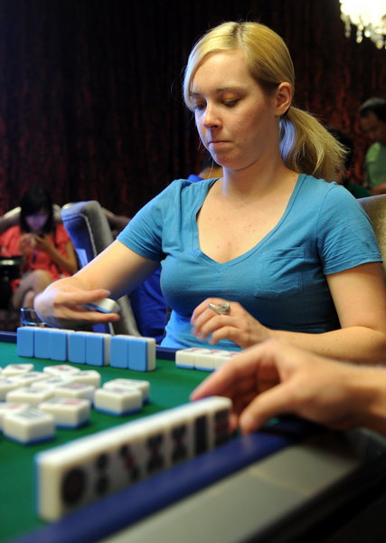 Expats compete at mahjong tables