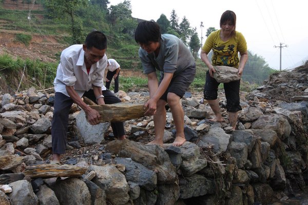 From drought to floods and mudslides in C China