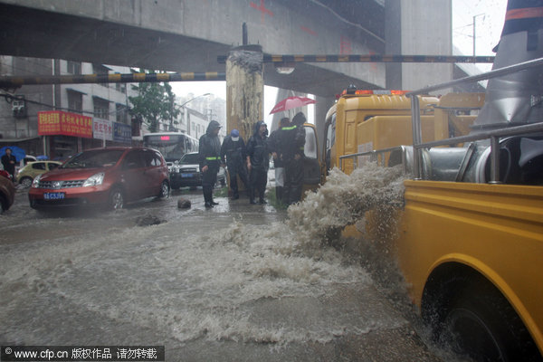 Wuhan wades through heavy rainstorm