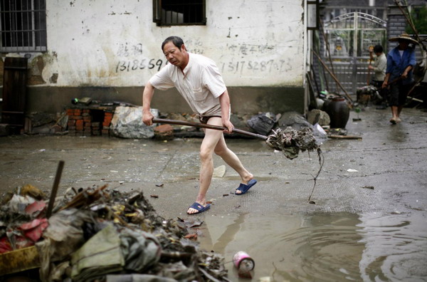 Worst floods in 56 yrs inundate E China village