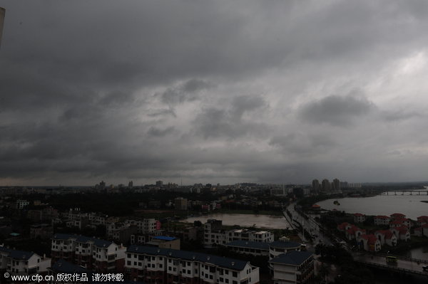 Hainan braces for killer storm Nock-Ten