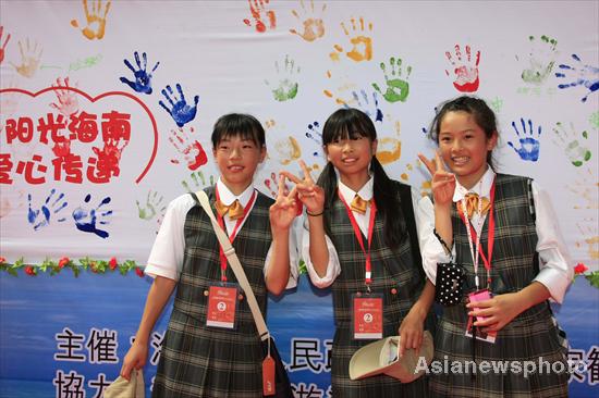 Youth from Japan quake-hit zone visit Hainan