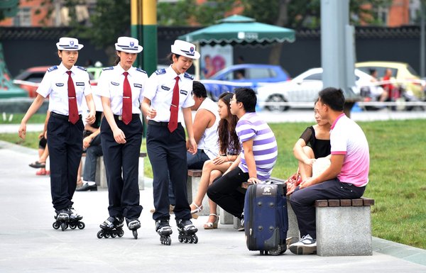 Law and order on roller blades in SW China city