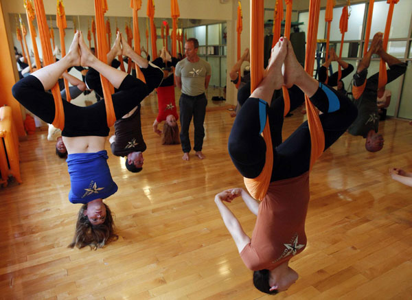 'Antigravity' yoga class in NY