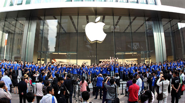 Largest Apple store in Chinese mainland opens