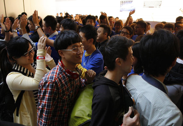 Largest Apple store in Chinese mainland opens