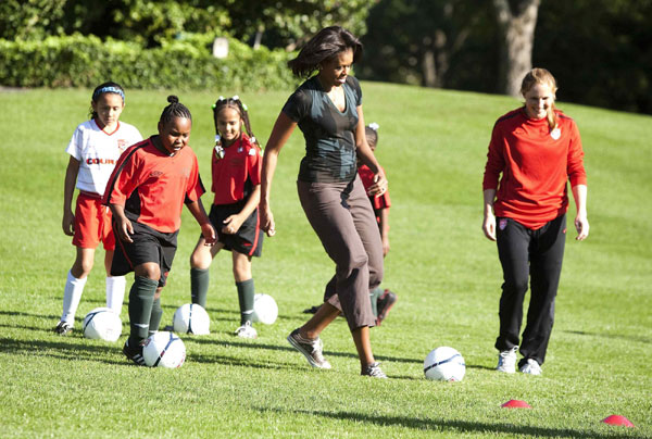 US first lady shows off soccer skills at WH