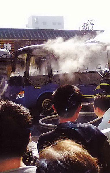 Man sets bus ablaze in act of revenge, killing himself