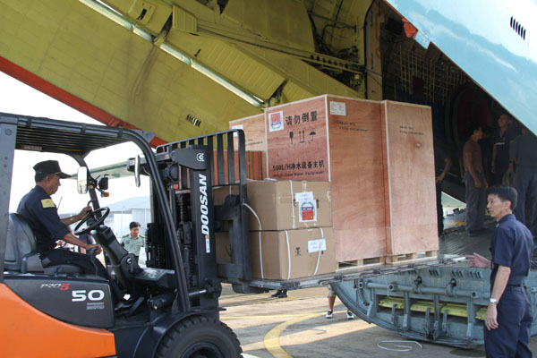 China sends 3rd batch of flood aid to Bangkok