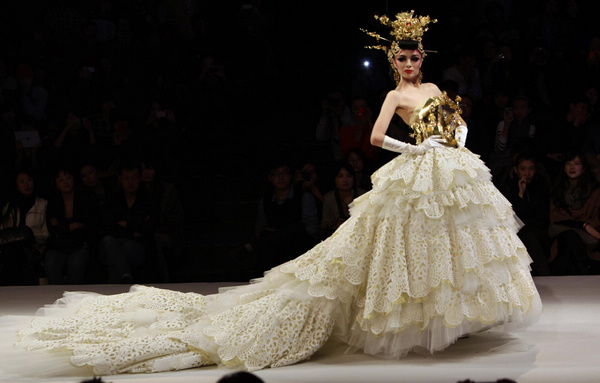 Wedding dress show at China Fashion Week