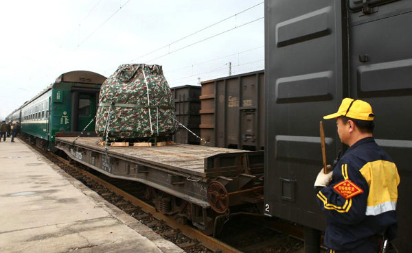 Shenzhou-VIII returns, bound for Beijing