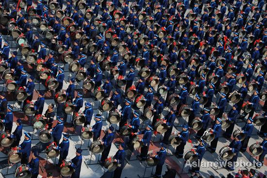 500 copper drums in one S China festival