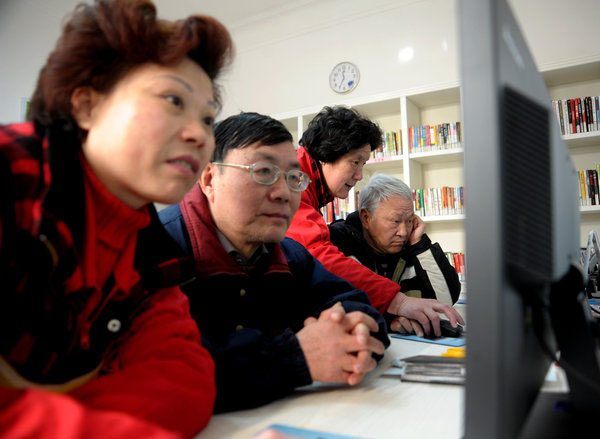 Seniors find company at daycare centers in Shanghai