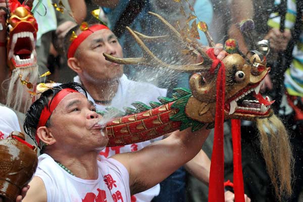 Drunken Dragon Festival in Macao