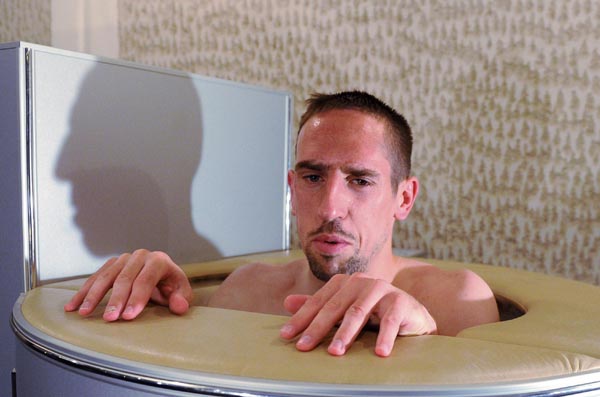 French players relax on the eve of Euro 2012
