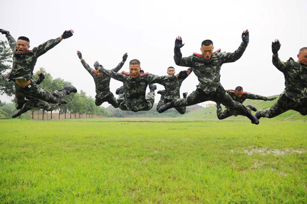 Anti-terrorism drill in E. China