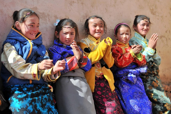 Tibetans observe 'Year of Water Snake'