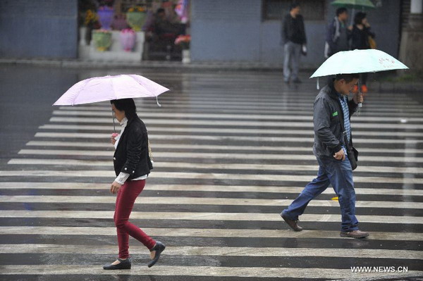 Rainfall hits Ya'an city