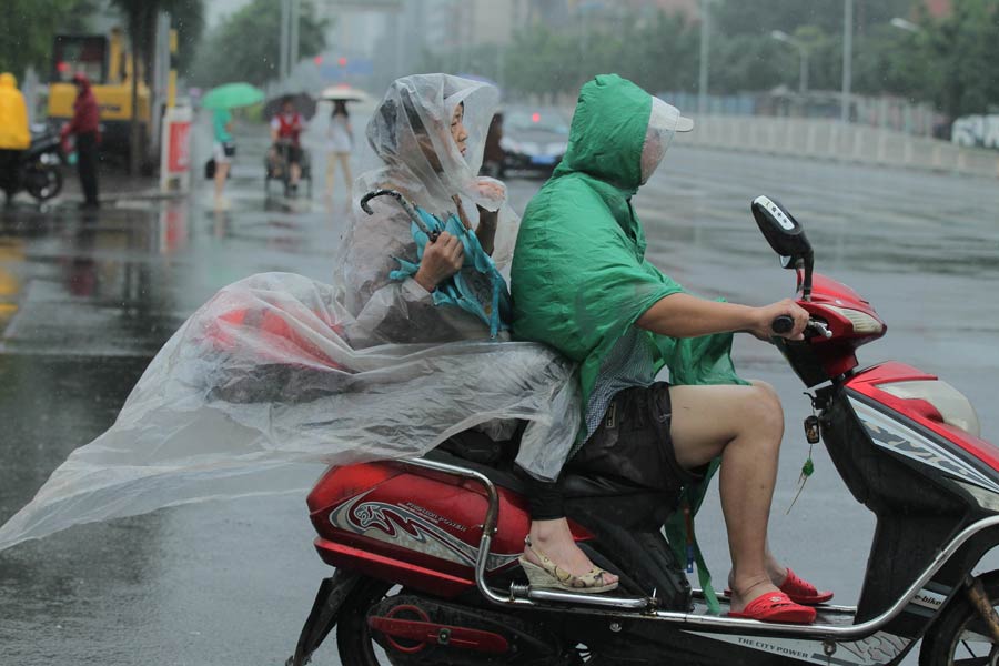 Rain continues in Beijing