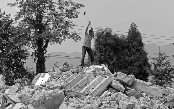 Lushan builds hope from rubble of despair