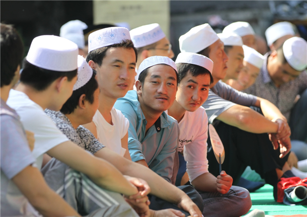 Chinese Muslims celebrate Eid al-Fitr