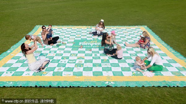 Giant blanket for royal baby