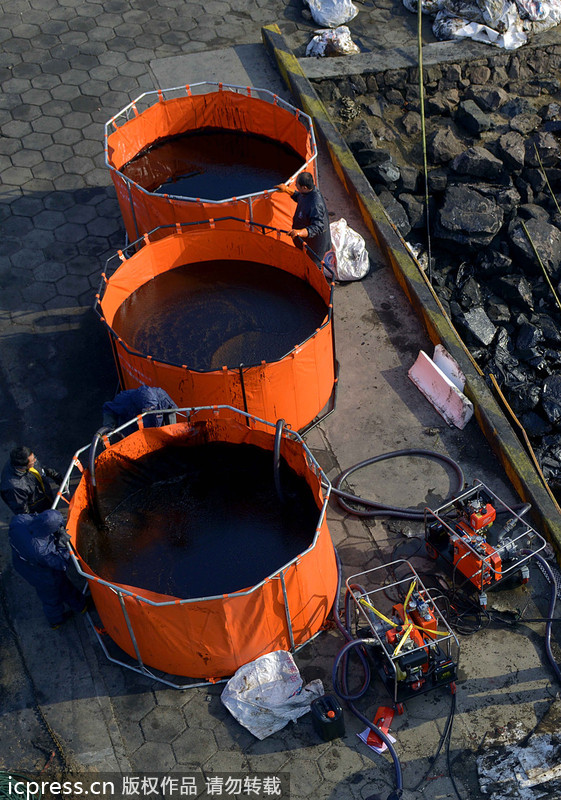 Ocean cleaning underway after oil pipe blast