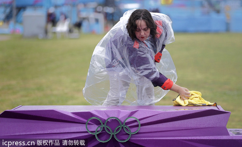 Intl Volunteers Day: behind the games