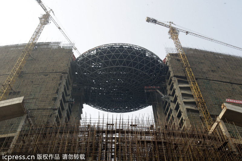 Ellipsoid structure links hotel in Wuhan