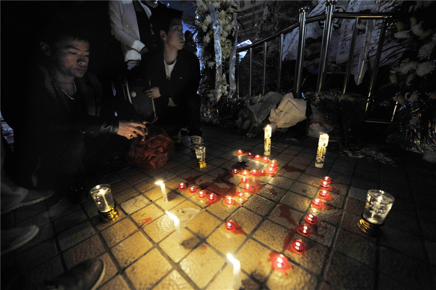 Citizens mourn victims of Kunming terror attack