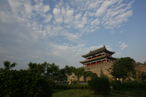 Kaifeng: Ancient capital strives to become modern city