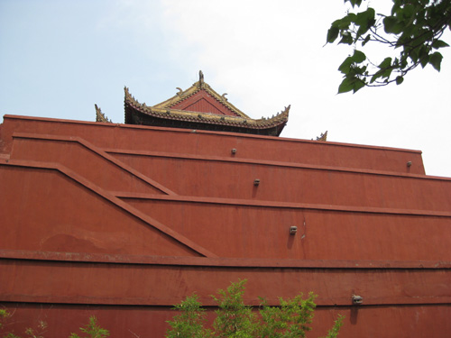 Dragon Pavilion Park in Kaifeng