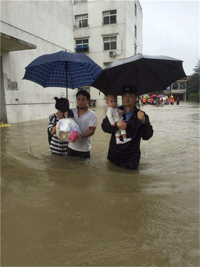 Jiangsu raises emergency flood control response level