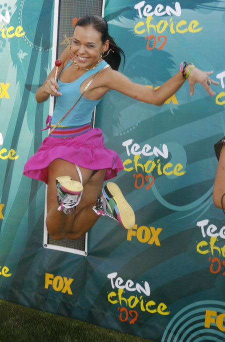 Singer An-Ya poses at the Teen Choice 2009 Awards