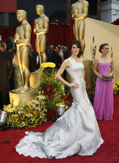 Marisa Tomei and Natalie Portman arrive at the 81st Academy Awards in Hollywood