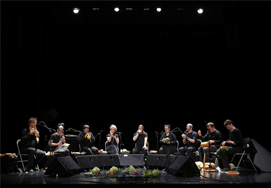 Vienna orchestra makes music with vegetables