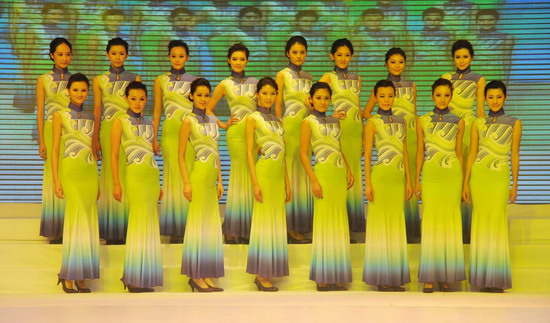 Asiad staff uniforms unveiled in Guangzhou