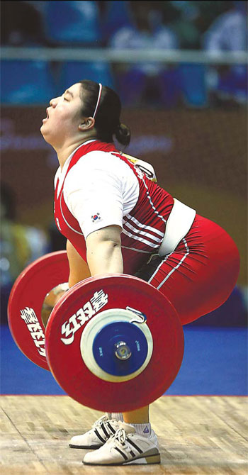 Super and lighter, Jang wins +75kg