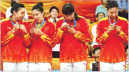 Miao leads China to basketball gold