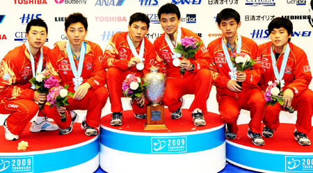 Chinese win golds in table tennis worlds