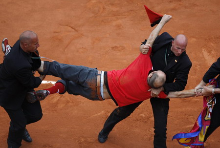 Grand Slam Federer storms to French Open glory